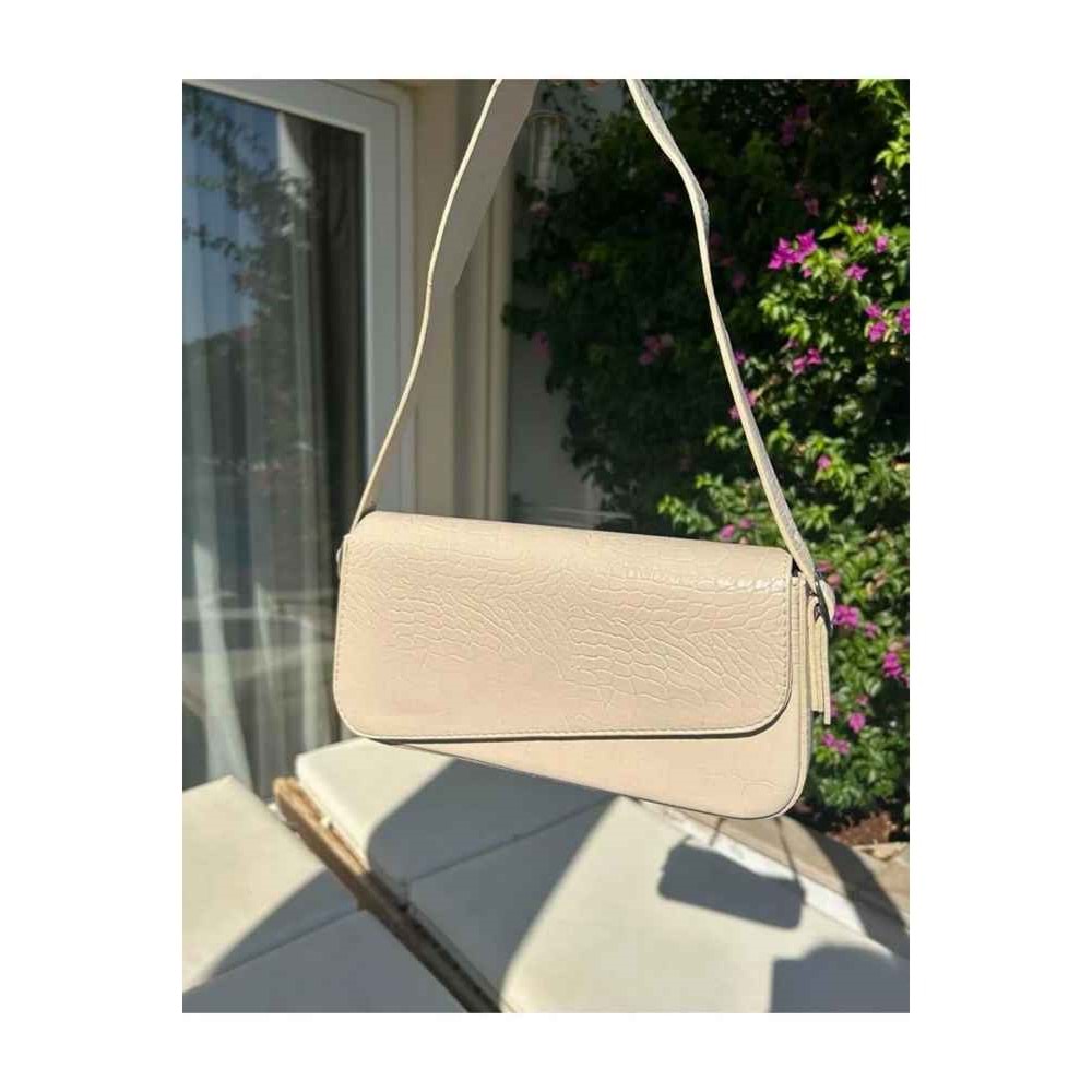 Bagorama LIGINA Kadın Suni Deri Kapaklı Omuz Çantası - Krem